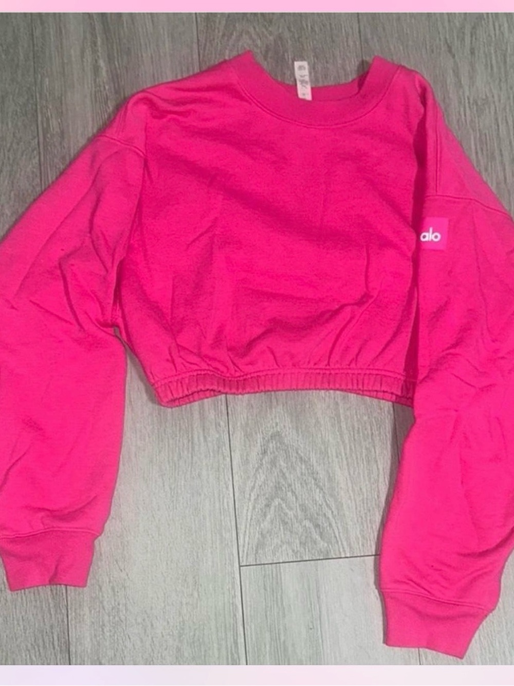 ALO Yoga Women Bright Pink Cropped Sweatshirt
